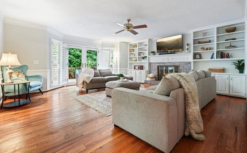 3 bedroom, 3 bathroom, 2,896 sq ft single family residence under contract at 2133 Bayford Court, Marietta, GA 30064 — photo 5