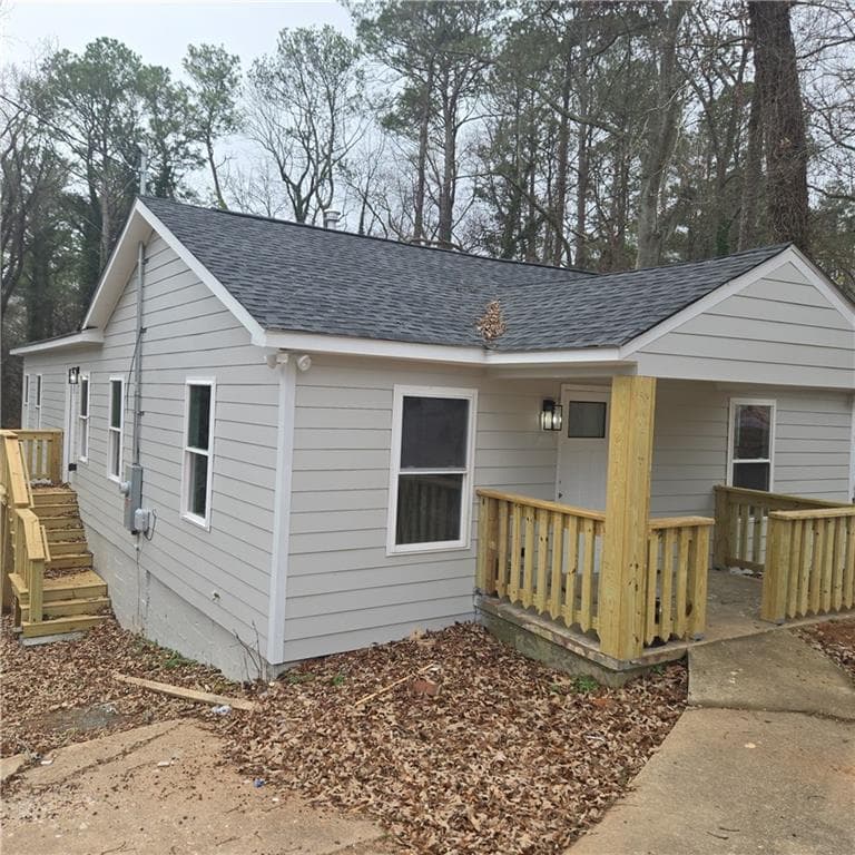3 bedroom, 2 bathroom, 2,200 sq ft single family residence for sale at 172 Polar Rock Road, Atlanta, GA 30315 — photo 3