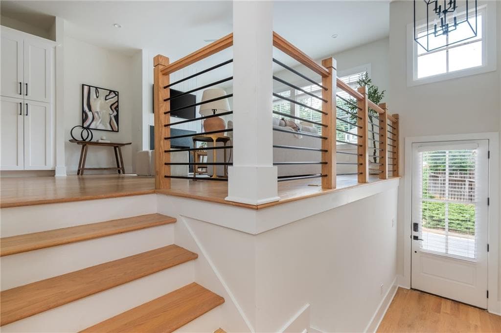 4 bedroom, 4 bathroom, 3,000 sq ft townhouse for sale at 2145 Druid Fields Lane, Decatur, GA 30033 — photo 2