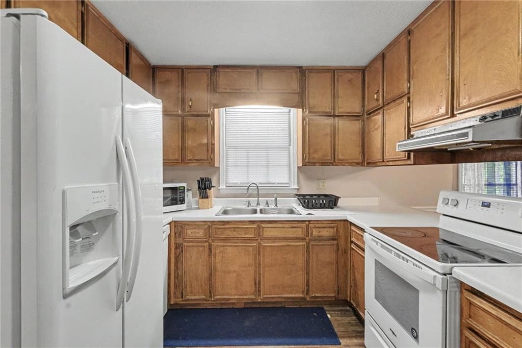 3 bedroom, 2 bathroom, 1,479 sq ft single family residence for sale at 1624 Carriage Hills Drive, Griffin, GA 30224 — photo 4