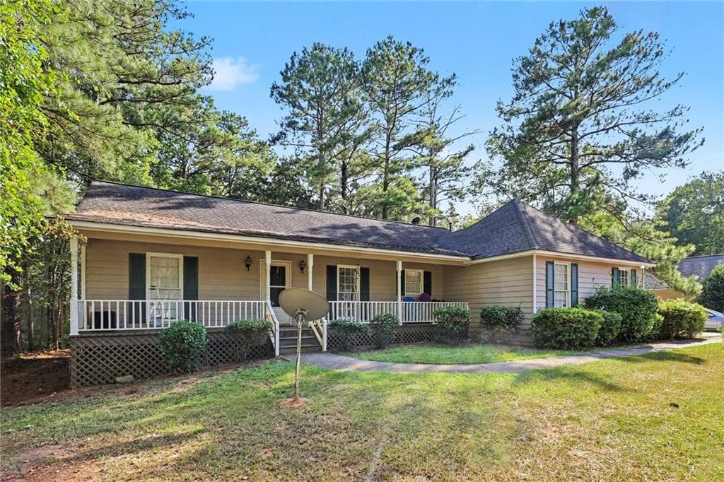 3 bedroom, 2 bathroom, 1,479 sq ft single family residence for sale at 1624 Carriage Hills Drive, Griffin, GA 30224 — photo 6