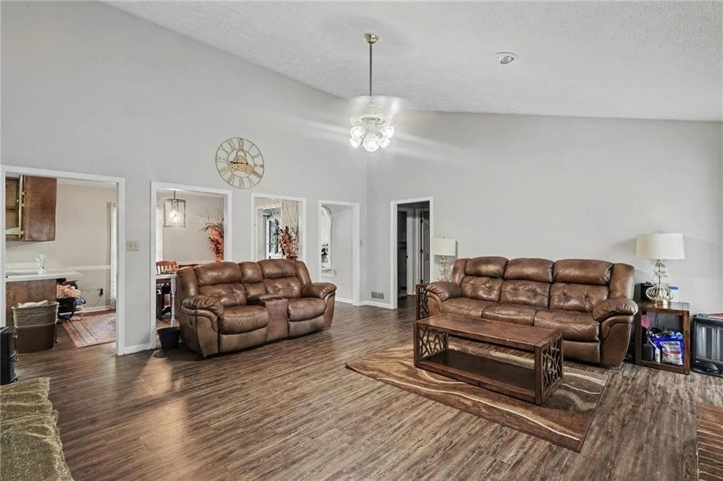 3 bedroom, 2 bathroom, 1,479 sq ft single family residence for sale at 1624 Carriage Hills Drive, Griffin, GA 30224 — photo 9