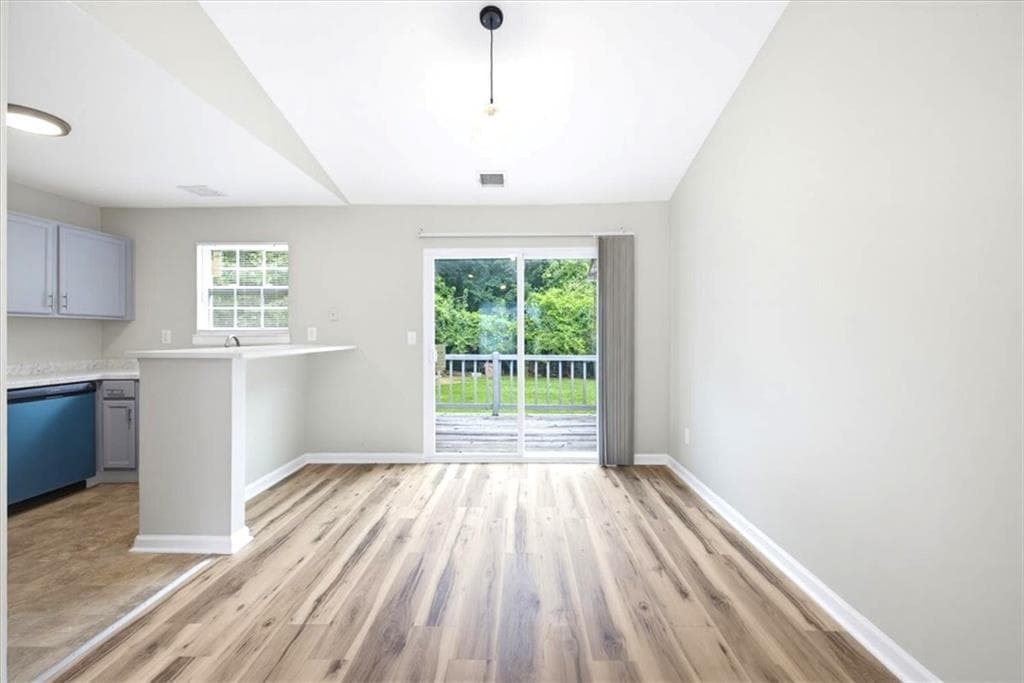 4 bedroom, 3 bathroom, 1,576 sq ft single family residence for sale at 5612 Pine Gate Drive, Atlanta, GA 30349 — photo 7