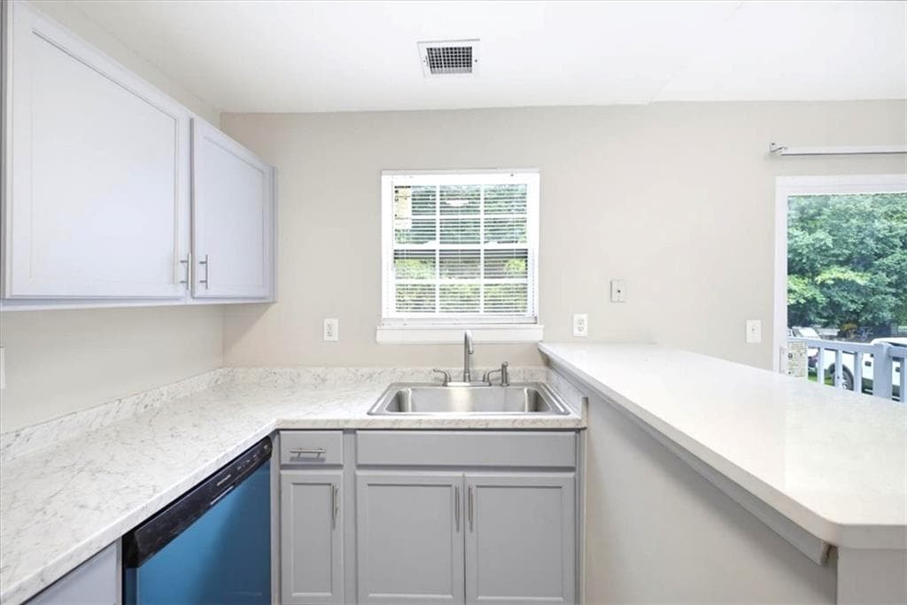 4 bedroom, 3 bathroom, 1,576 sq ft single family residence for sale at 5612 Pine Gate Drive, Atlanta, GA 30349 — photo 9