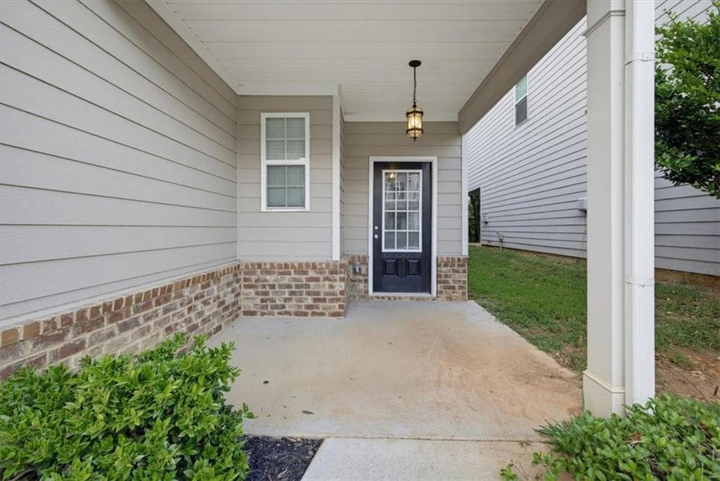 3 bedroom, 3 bathroom, 1,866 sq ft single family residence for sale at 65 Castlemoor Loop, Adairsville, GA 30103 — photo 4