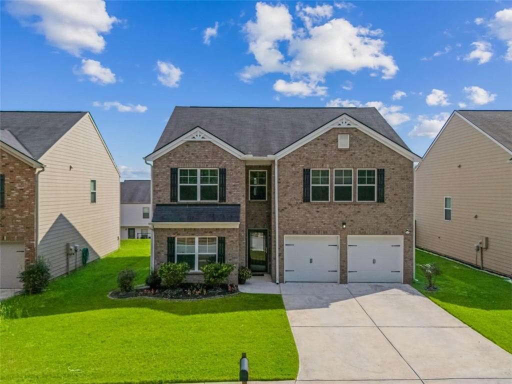 5 bedroom, 3 bathroom, 2,598 sq ft single family residence for sale at 6613 Beaver Creek Trail, Atlanta, GA 30349