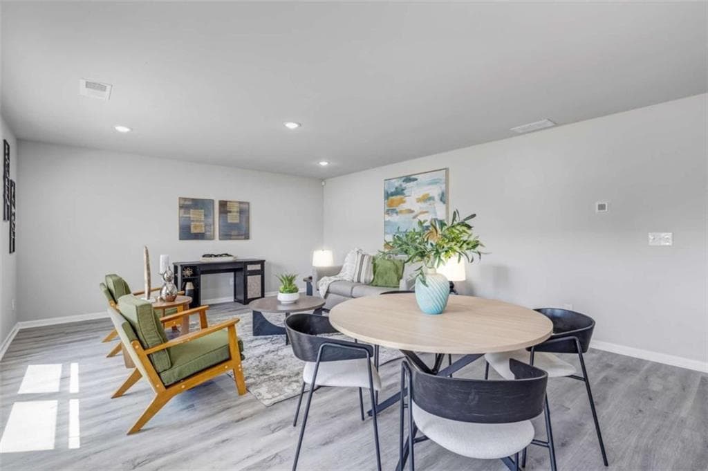 5 bedroom, 3 bathroom, 2,598 sq ft single family residence for sale at 6613 Beaver Creek Trail, Atlanta, GA 30349 — photo 9