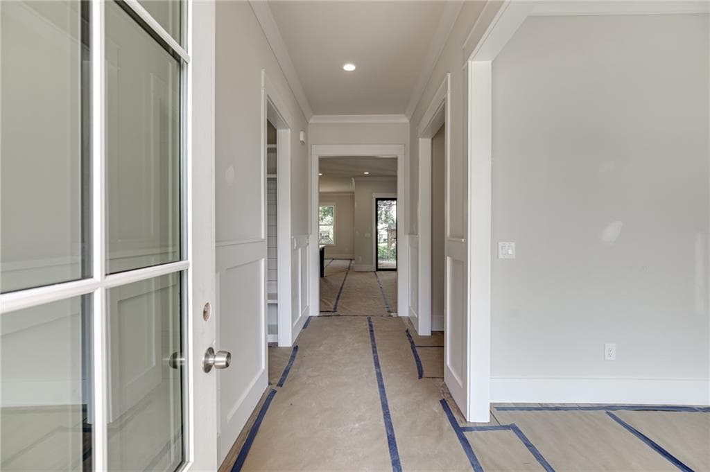 4 bedroom, 5 bathroom, 3,360 sq ft single family residence for sale at 11 Stonehedge Drive, Buford, GA 30518 — photo 4