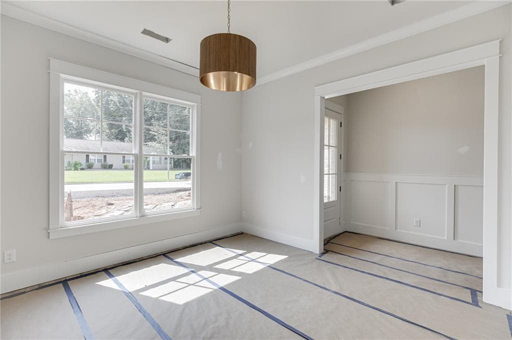 4 bedroom, 5 bathroom, 3,360 sq ft single family residence for sale at 11 Stonehedge Drive, Buford, GA 30518 — photo 7