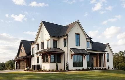 5 bedroom, 6 bathroom, 6,113 sq ft single family residence for sale at 5186 Howard Road, Cumming, GA 30040 — photo 2