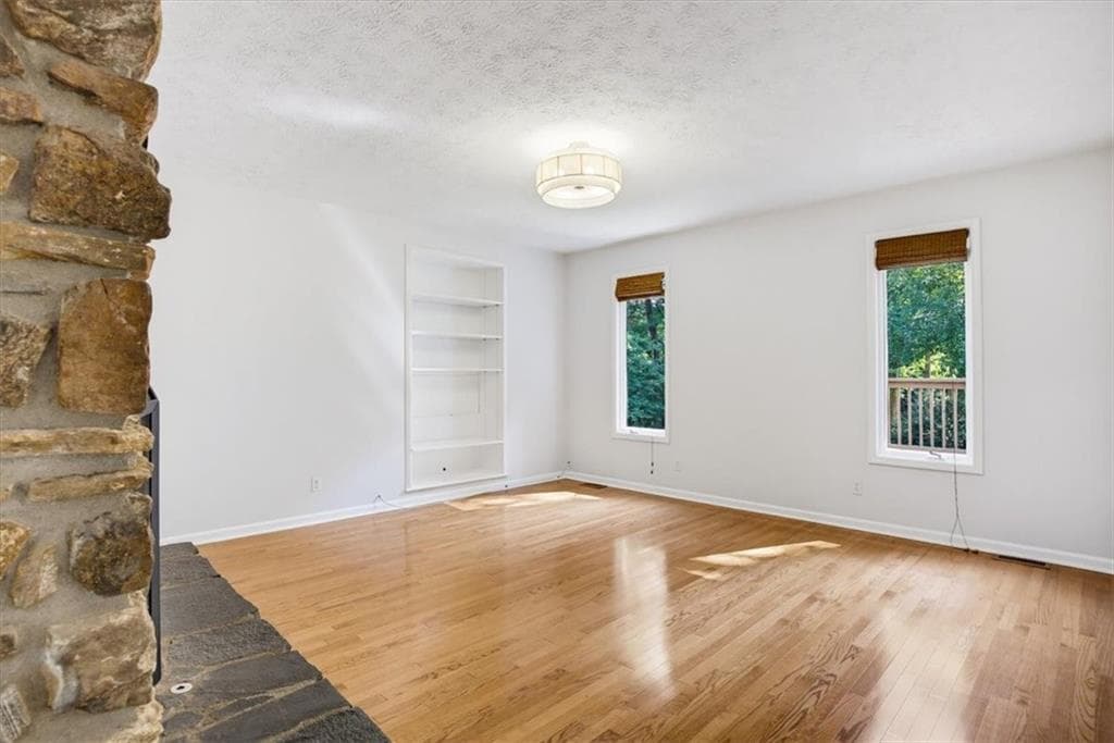 4 bedroom, 3 bathroom, 2,557 sq ft single family residence for sale at 3002 Timberline Road, Marietta, GA 30062 — photo 9