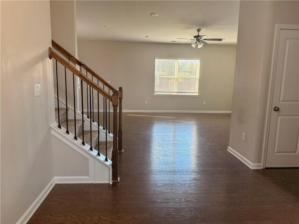 3 bedroom, 3 bathroom, 2,280 sq ft single family residence for sale at 280 Paulownia Circle, Mcdonough, GA 30253 — photo 3