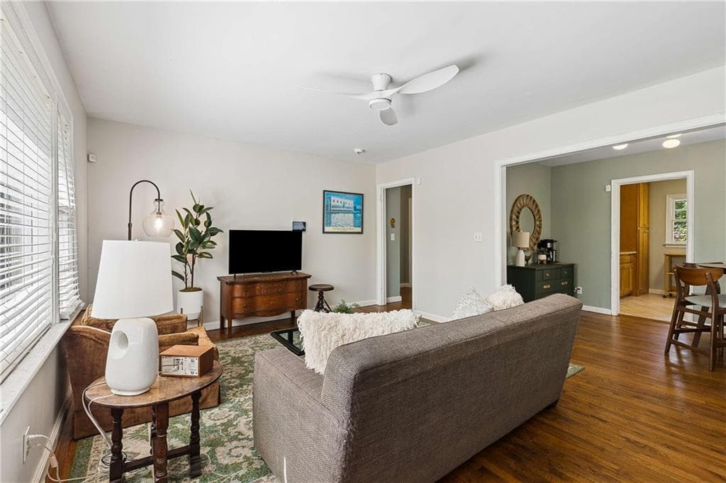 2 bedroom, 1 bathroom, 935 sq ft single family residence for sale at 1395 Dorothy Drive, Decatur, GA 30030 — photo 7