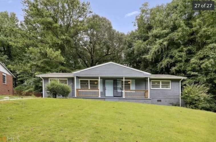 4 bedroom, 3 bathroom, 1,400 sq ft single family residence for sale at 3222 Jamaica Road, Atlanta, GA 30318 — photo 2