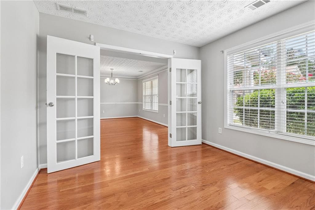 5 bedroom, 3 bathroom, 2,939 sq ft single family residence for sale at 2773 Saddle Horn Place, Snellville, GA 30039 — photo 3