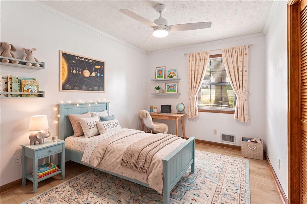 3 bedroom, 2 bathroom, 2,236 sq ft single family residence for sale at 212 Farmbrook Parkway, Stockbridge, GA 30281 — photo 3