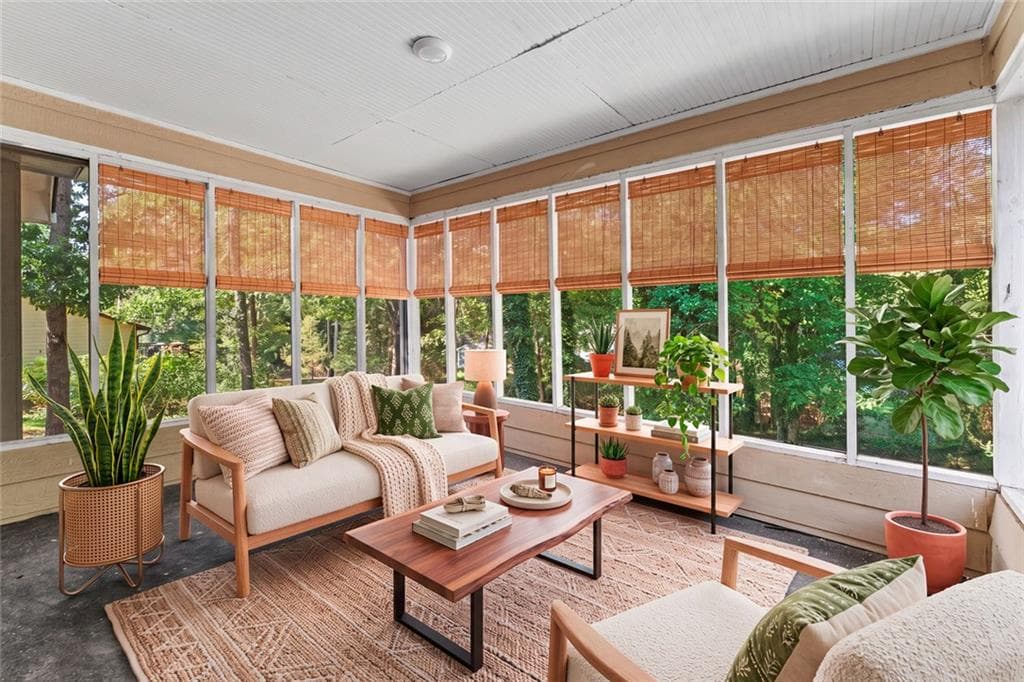 3 bedroom, 2 bathroom, 2,236 sq ft single family residence for sale at 212 Farmbrook Parkway, Stockbridge, GA 30281 — photo 6