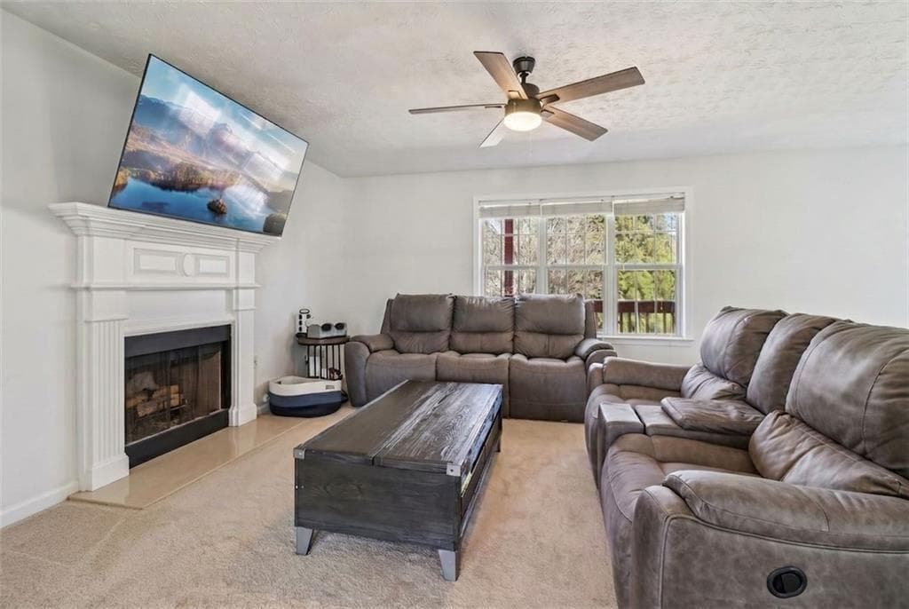 4 bedroom, 3 bathroom, 3,436 sq ft single family residence for sale at 3382 Summit Glen Drive, Loganville, GA 30052 — photo 6