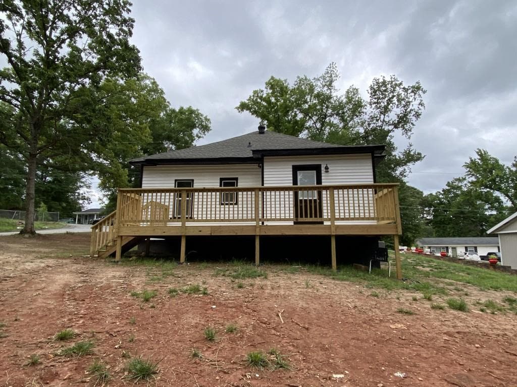 2 bedroom, 2 bathroom, 888 sq ft single family residence for sale at 702 Roosevelt Street, Monroe, GA 30656 — photo 6