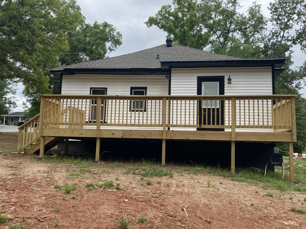 2 bedroom, 2 bathroom, 888 sq ft single family residence for sale at 702 Roosevelt Street, Monroe, GA 30656 — photo 7