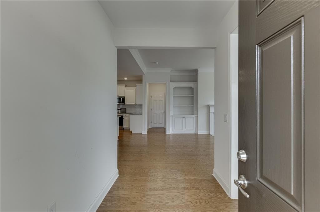 3 bedroom, 3 bathroom, 2,129 sq ft condominium for sale at 3765 Ridgehurst Lane, Buford, GA 30519 — photo 4