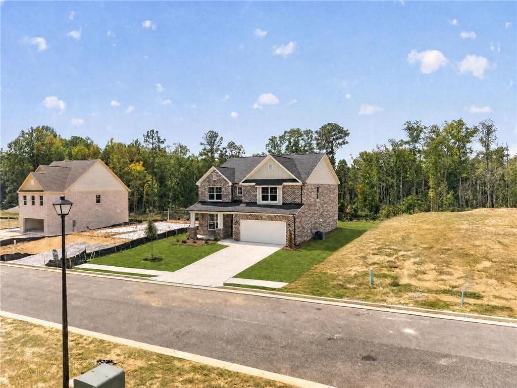 5 bedroom, 3 bathroom, 3,059 sq ft single family residence for sale at 4373 Mary Ruth Way, Loganville, GA 30052 — photo 7