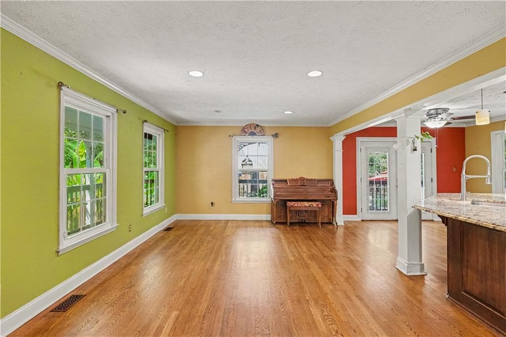 3 bedroom, 3 bathroom, 1,932 sq ft single family residence for sale at 1290 Moreland Road, Williamson, GA 30292 — photo 8