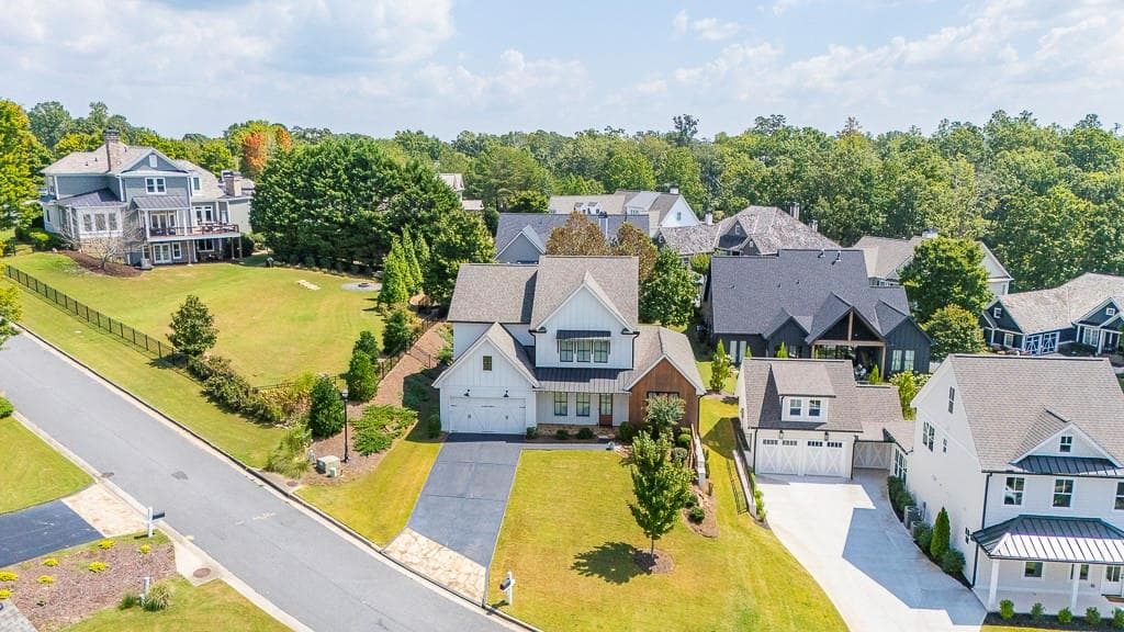 4 bedroom, 4 bathroom, 3,461 sq ft single family residence for sale at 129 Blue Heron Bluff Bluff, Dawsonville, GA 30534 — photo 3