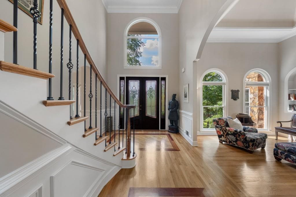 5 bedroom, 5 bathroom, 7,545 sq ft single family residence under contract at 620 Wynfield Court, Roswell, GA 30076 — photo 7