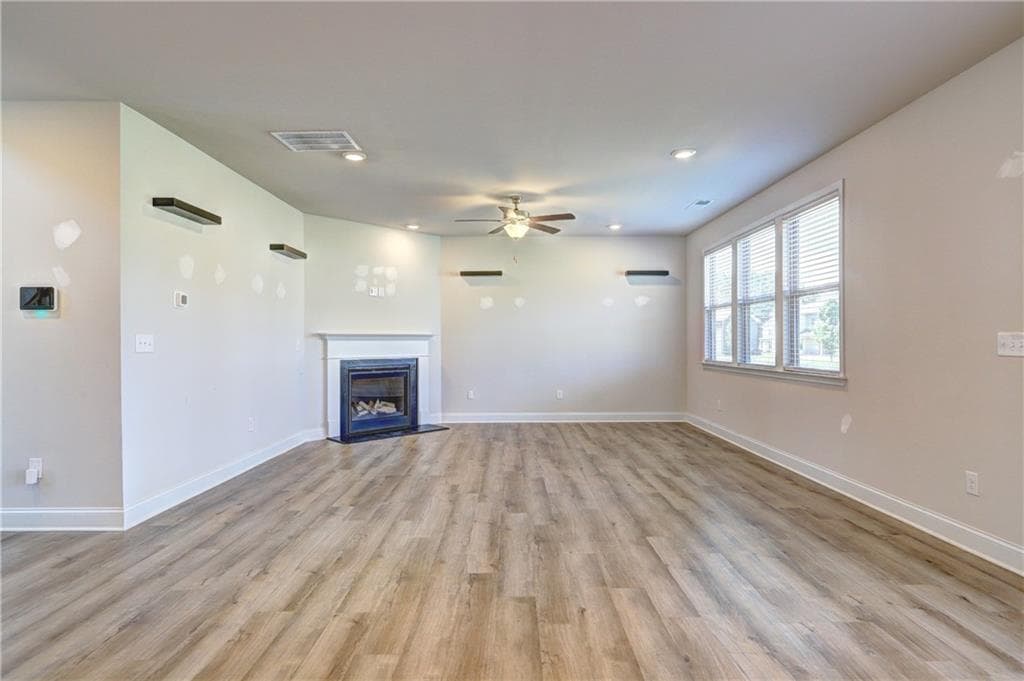 5 bedroom, 3 bathroom, 2,837 sq ft single family residence for rent at 188 Blue Iris Court, Winder, GA 30680 for $2,600 a month — photo 3