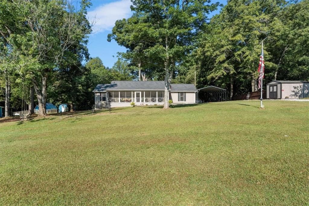 3 bedroom, 2 bathroom, 1,330 sq ft single family residence for sale at 39 Cheryl Drive, Carrollton, GA 30116 — photo 2