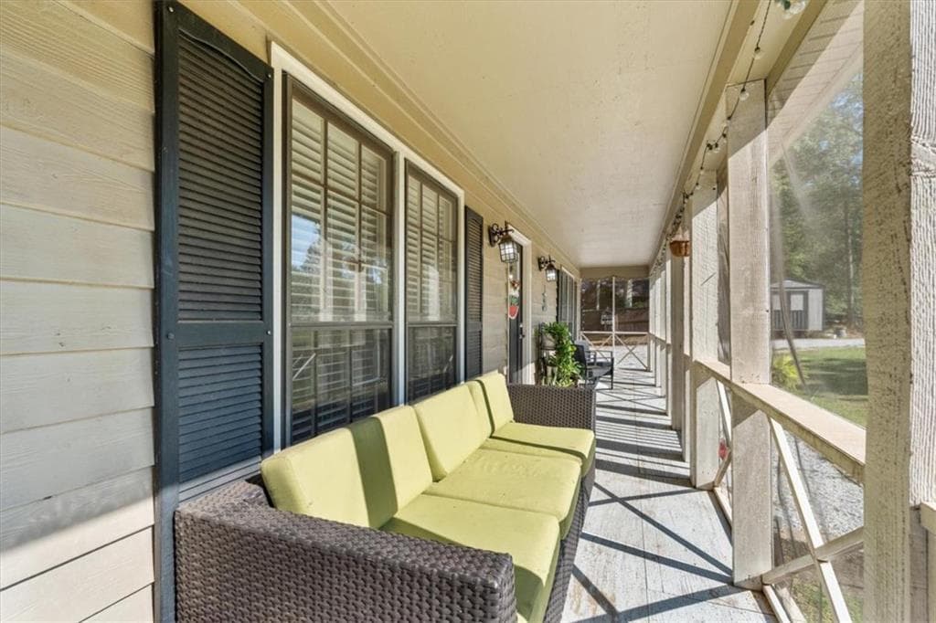 3 bedroom, 2 bathroom, 1,330 sq ft single family residence for sale at 39 Cheryl Drive, Carrollton, GA 30116 — photo 6
