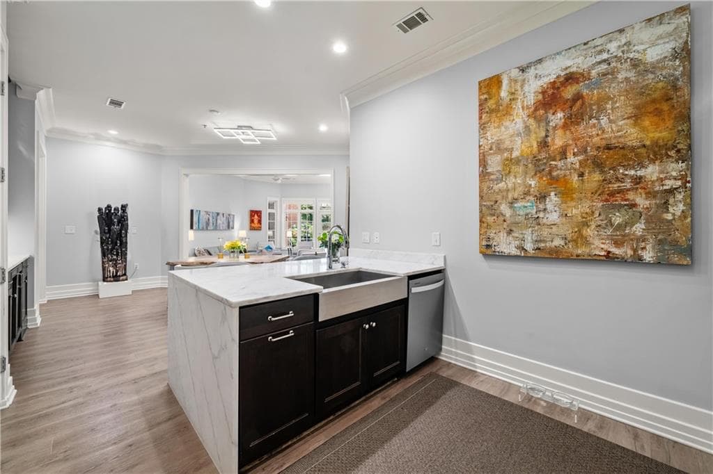 2 bedroom, 2 bathroom, 1,632 sq ft condominium under contract at 1717 N Decatur Road T20, Atlanta, GA 30307 — photo 9