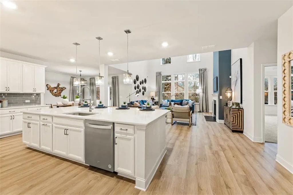 6 bedroom, 6 bathroom, 3,892 sq ft single family residence for sale at 344 Bailiwick Lane, Canton, GA 30115 — photo 10