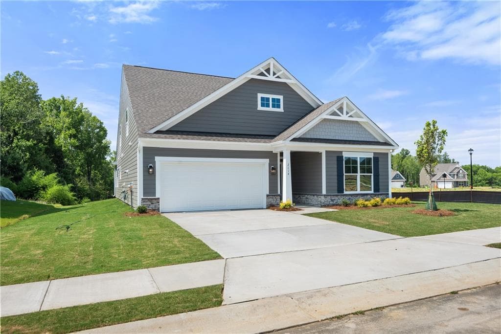 4 bedroom, 3 bathroom, 2,400 sq ft single family residence for sale at 4423 Zed Lane, Loganville, GA 30052 — photo 2