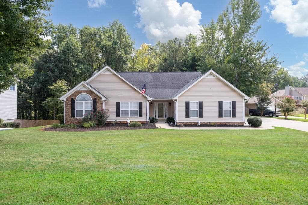 4 bedroom, 2 bathroom, 2,235 sq ft single family residence sold at 44 Mossy Oak Lane, Dallas, GA 30157