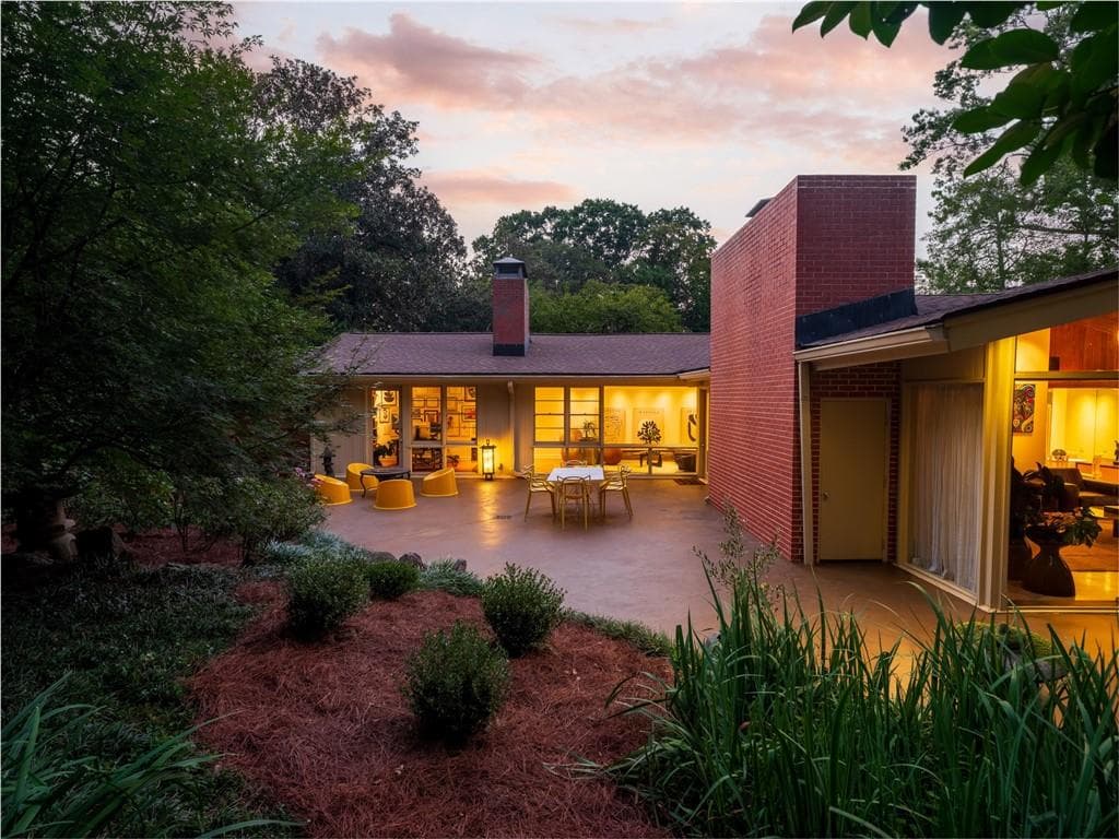 3 bedroom, 3 bathroom, 2,731 sq ft single family residence for sale at 1719 Barnesdale Way, Atlanta, GA 30309 — photo 5