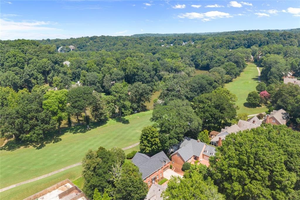 4 bedroom, 4 bathroom, 3,832 sq ft single family residence for sale at 255 Tenth Fairway, Roswell, GA 30076 — photo 4