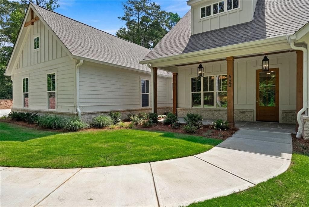 5 bedroom, 5 bathroom, 3,720 sq ft single family residence for sale at 650 Gordon Combs Road, Marietta, GA 30064 — photo 2