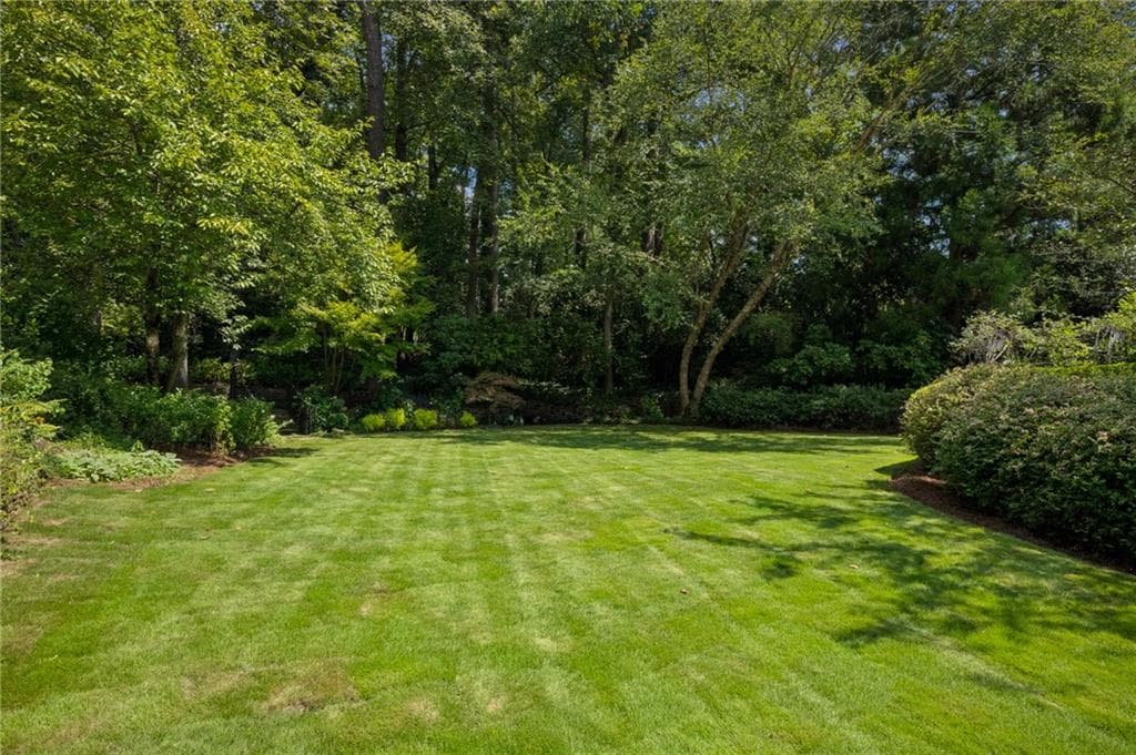 4 bedroom, 5 bathroom, 4,494 sq ft single family residence for sale at 3990 E Brookhaven Drive, Atlanta, GA 30319 — photo 7