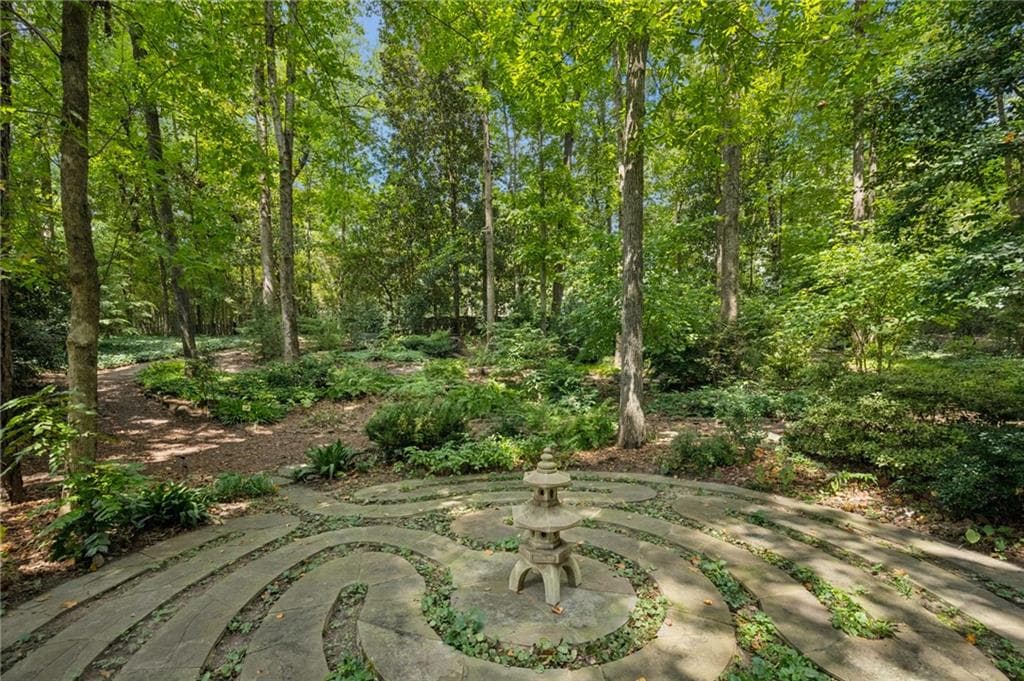 4 bedroom, 5 bathroom, 4,494 sq ft single family residence for sale at 3990 E Brookhaven Drive, Atlanta, GA 30319 — photo 10