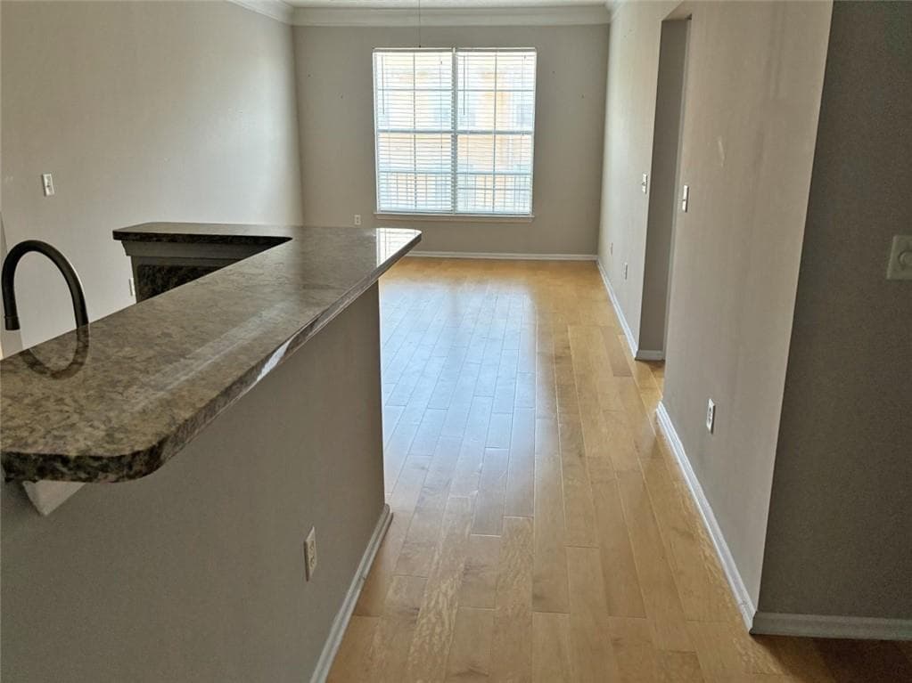 2 bedroom, 2 bathroom, 1,079 sq ft condominium for sale at 10 Perimeter Summit Boulevard 1408, Atlanta, GA 30319 — photo 6