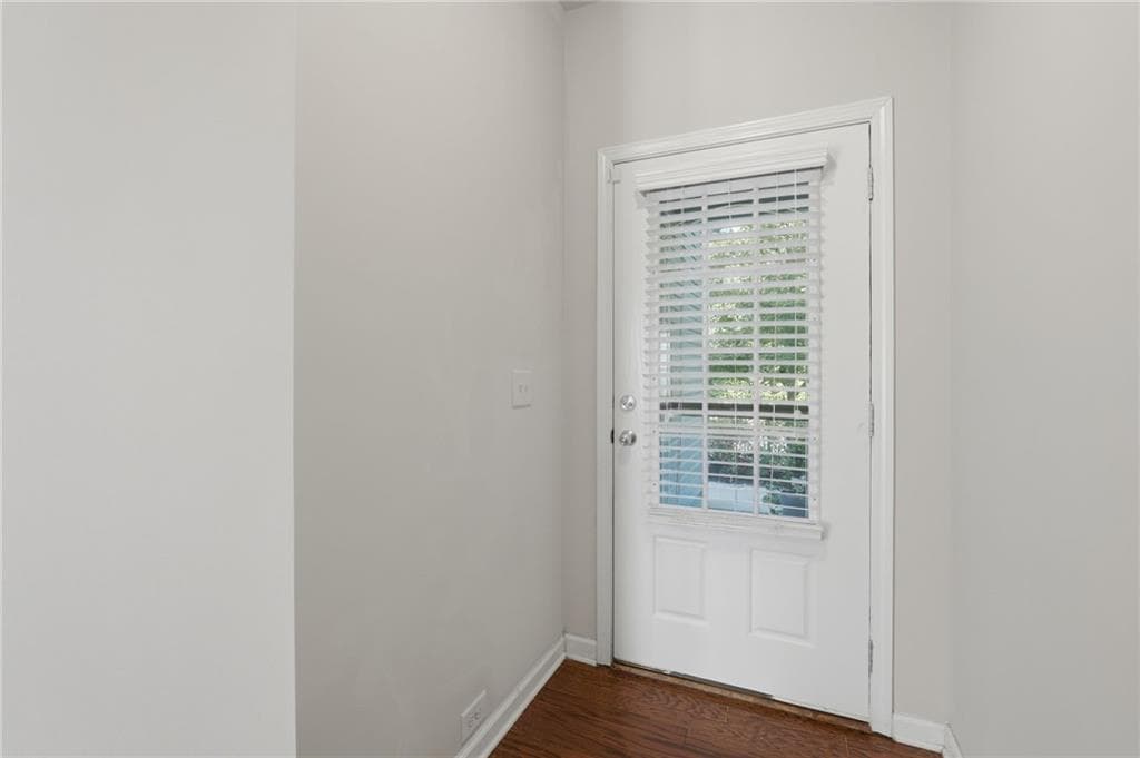 3 bedroom, 3 bathroom, 1,671 sq ft townhouse for sale at 1250 Rubble Road, Cumming, GA 30040 — photo 4