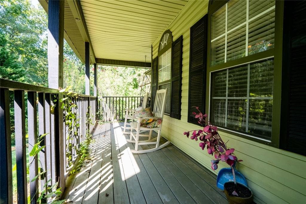 3 bedroom, 2 bathroom, 2,143 sq ft single family residence for sale at 1371 Pickett Bridge Road, Covington, GA 30016 — photo 3