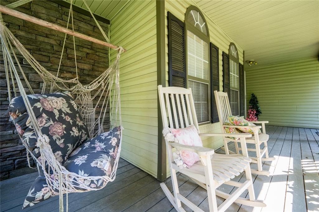 3 bedroom, 2 bathroom, 2,143 sq ft single family residence for sale at 1371 Pickett Bridge Road, Covington, GA 30016 — photo 4