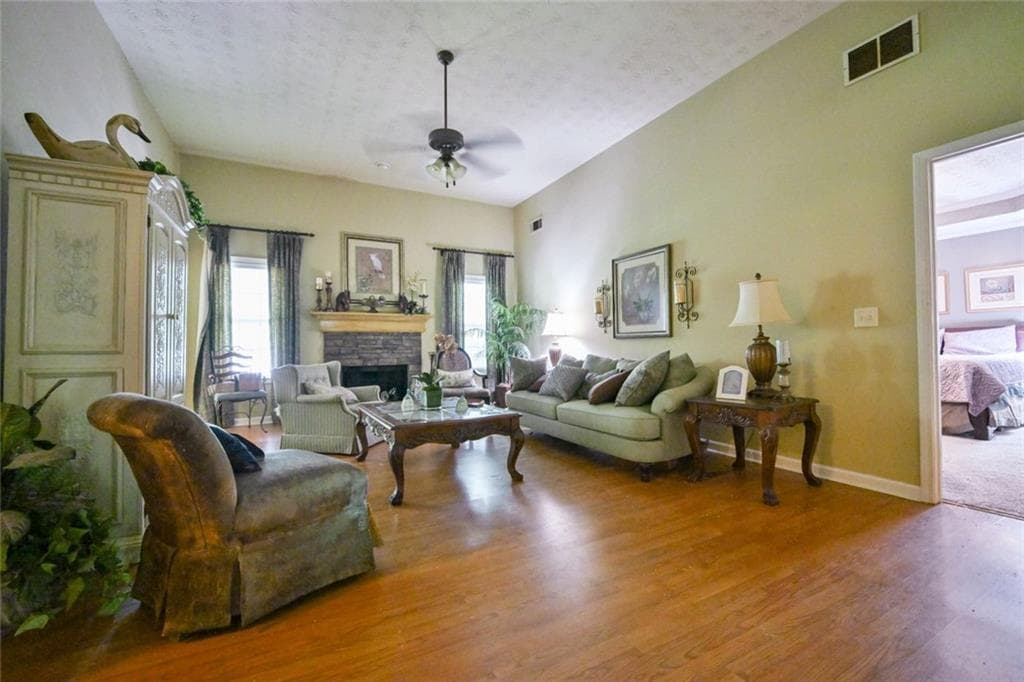 3 bedroom, 2 bathroom, 2,143 sq ft single family residence for sale at 1371 Pickett Bridge Road, Covington, GA 30016 — photo 6
