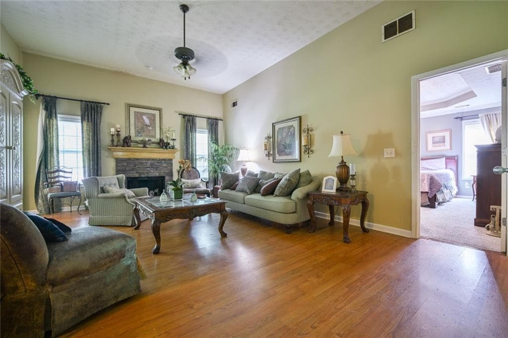 3 bedroom, 2 bathroom, 2,143 sq ft single family residence for sale at 1371 Pickett Bridge Road, Covington, GA 30016 — photo 7