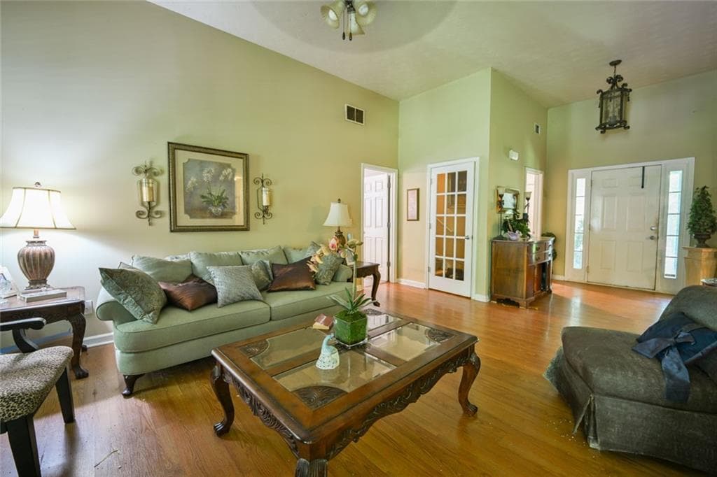 3 bedroom, 2 bathroom, 2,143 sq ft single family residence for sale at 1371 Pickett Bridge Road, Covington, GA 30016 — photo 9