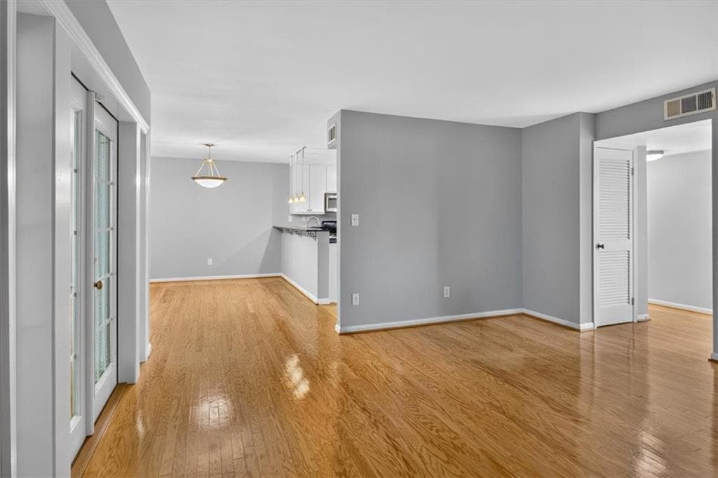 2 bedroom, 2 bathroom, 1,060 sq ft condominium for sale at 1445 Monroe Drive 20F, Atlanta, GA 30324 — photo 9