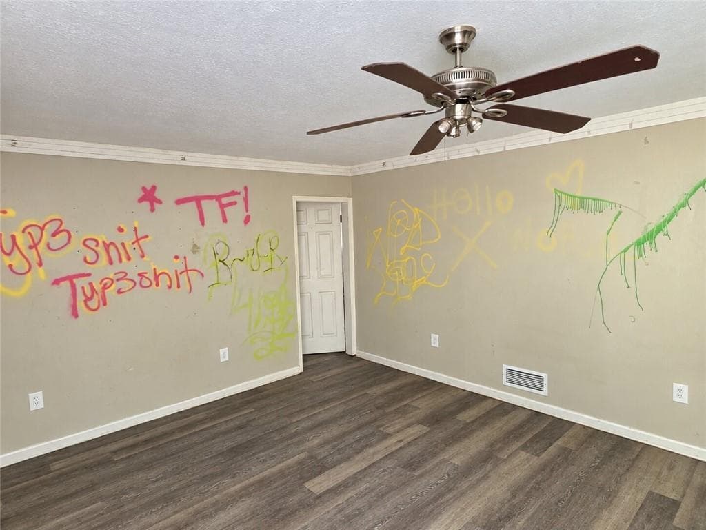3 bedroom, 2 bathroom, 1,453 sq ft single family residence for sale at 524 Sawmill Road, Hampton, GA 30228 — photo 2